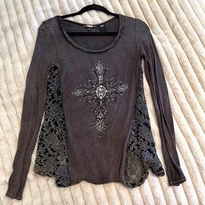 Miss Me Beautiful Cross small bling embellished top with lace accents!!